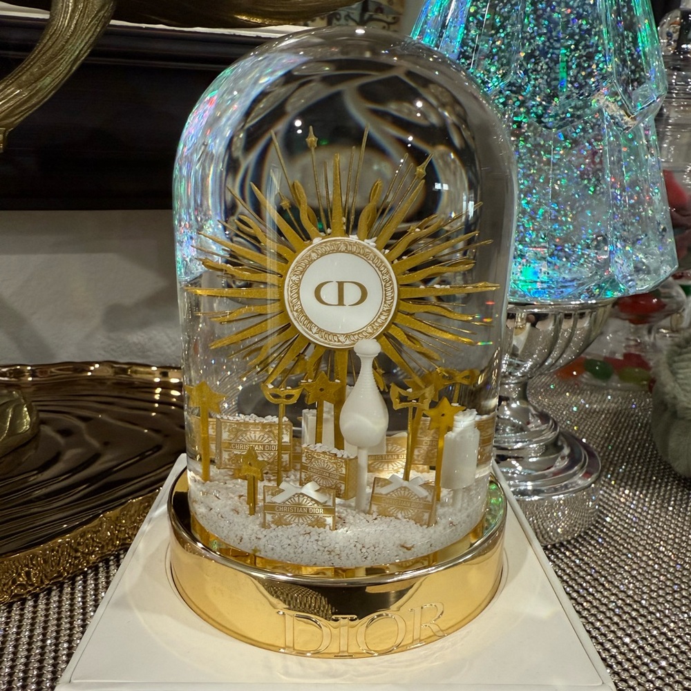 Dior 2024 Holiday Snow Globe